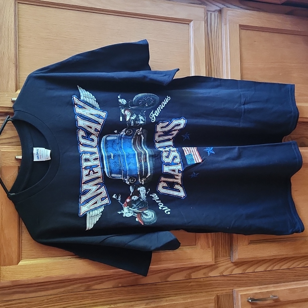 American Classics T-Shirt NWOT Size XL